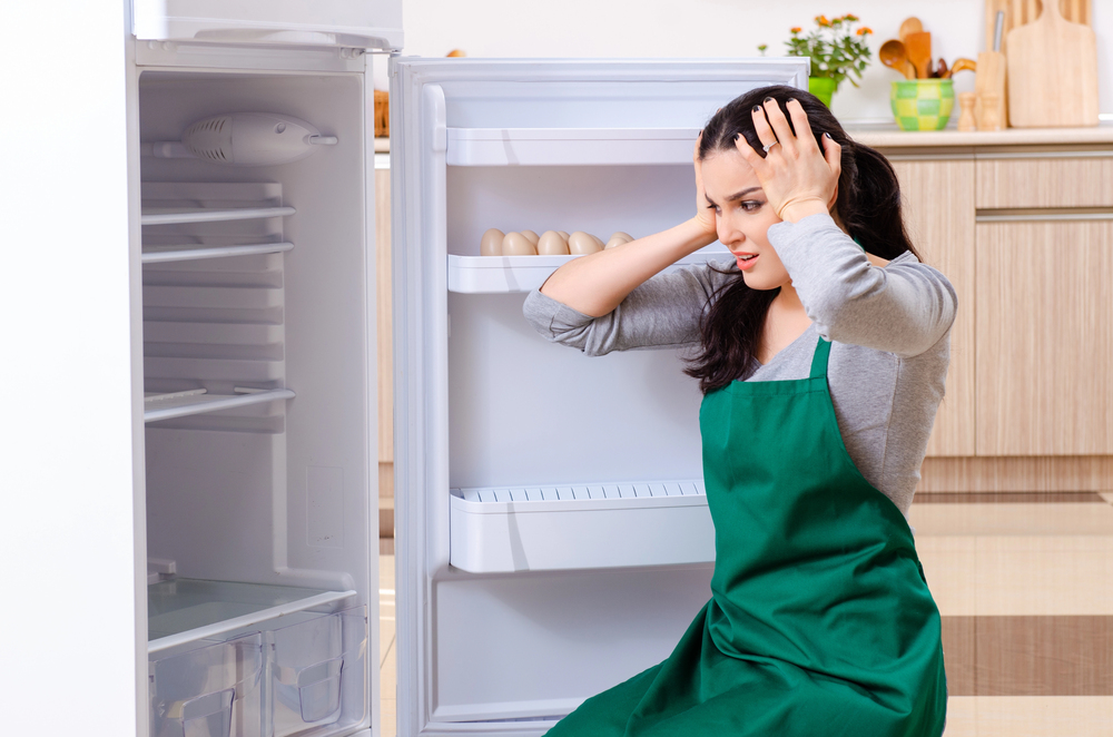 Geladeira com problemas no freezer: o que pode ser? 6 Geladeira fazendo barulho estranho